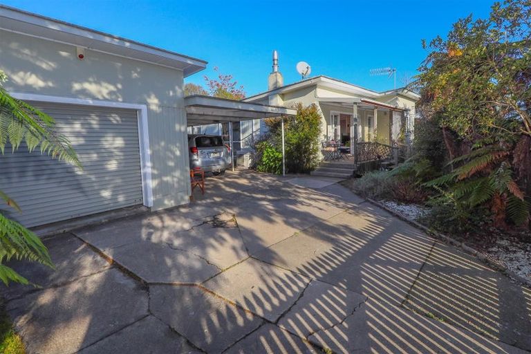 Photo of property in 14 Charles Road, Hannahs Bay, Rotorua, 3010