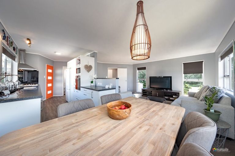 Photo of property in 59 Beaumaris Crescent, Ascot Park, Porirua, 5024