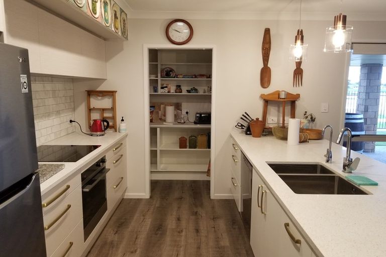 Photo of property in 9 Hurunui Drive, Te Awa, Napier, 4110