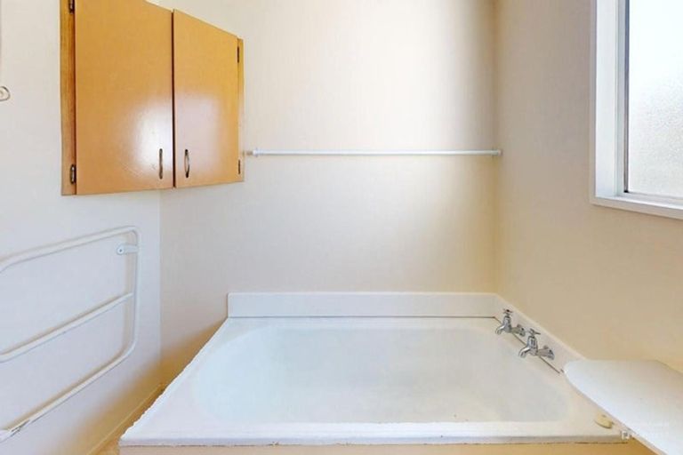 Photo of property in 106 Waltham Road, Sydenham, Christchurch, 8023