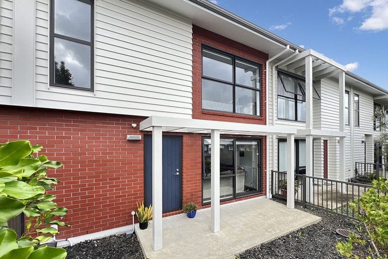 Photo of property in 76 Whenuapai Drive, Whenuapai, Auckland, 0618