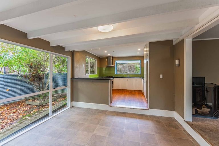 Photo of property in 27 Ruru Street, Waikanae, 5036
