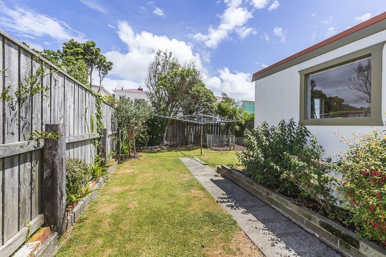 Photo of property in 6 Yule Street, Kilbirnie, Wellington, 6022