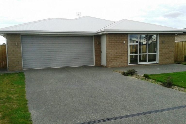 Photo of property in 9 Aroha Street, Pegasus, 7612