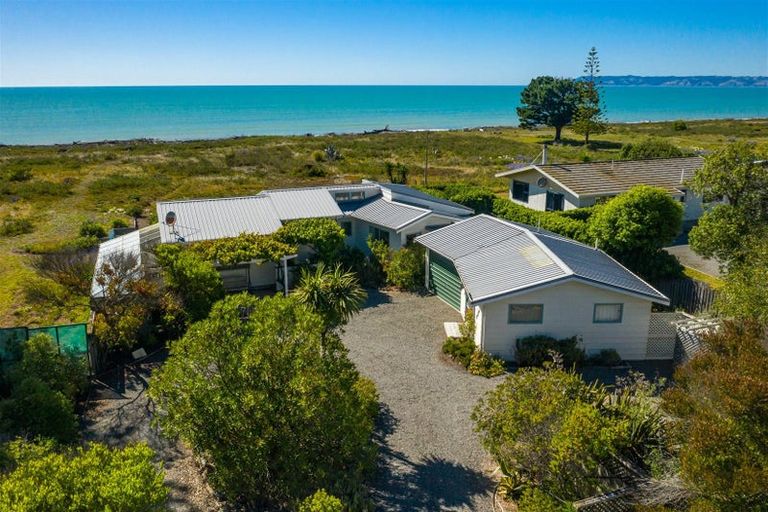 Photo of property in 64 Rarangi Beach Road, Rarangi, Blenheim, 7273
