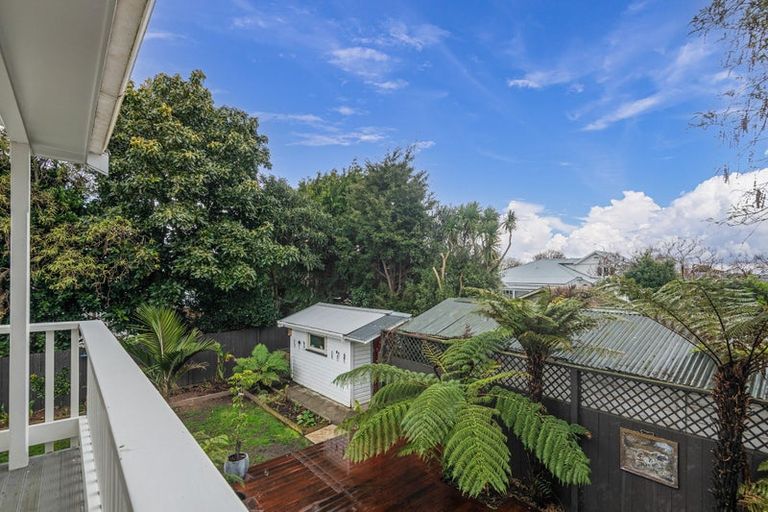 Photo of property in 6 Summerhays Street, Terrace End, Palmerston North, 4410