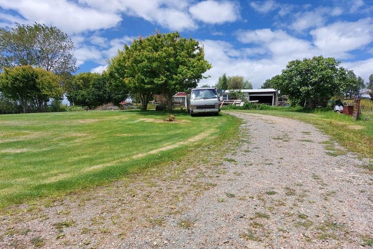 Photo of property in 54 Whakapirau Road, Maungaturoto, 0583