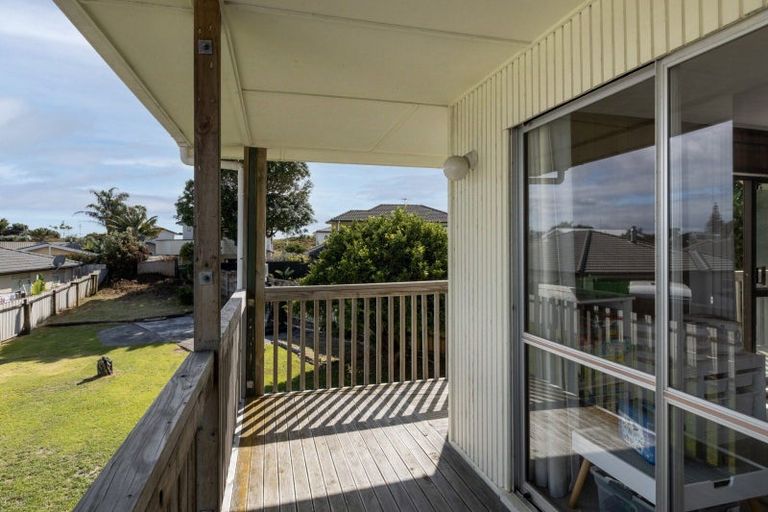 Photo of property in 239 Range Road, Papamoa Beach, Papamoa, 3118