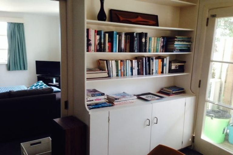 Photo of property in 87a Seatoun Heights Road, Seatoun, Wellington, 6022