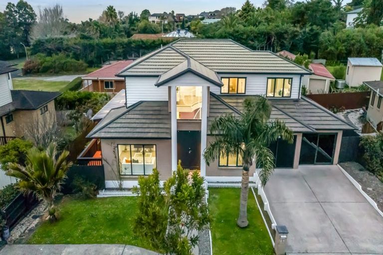 Photo of property in 29 Midhurst Avenue, Henderson, Auckland, 0612