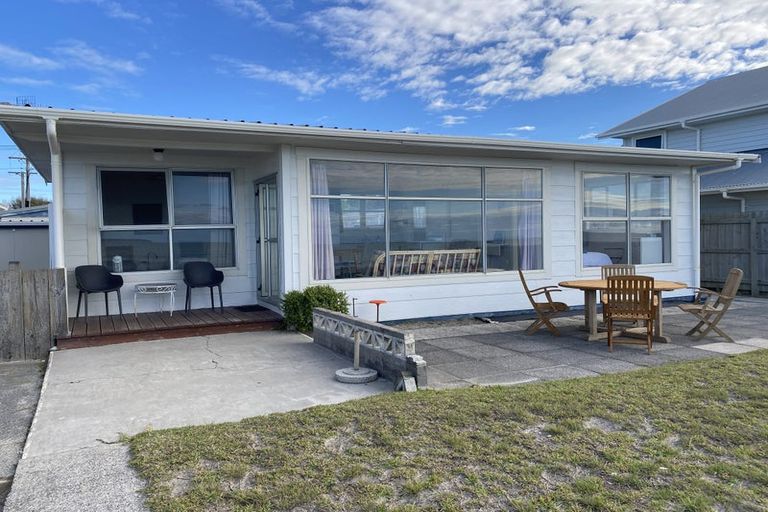 Photo of property in 91 Karewa Parade, Papamoa Beach, Papamoa, 3118