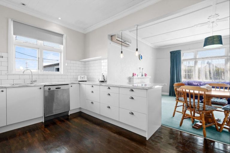 Photo of property in 65 Bentley Street, Masterton, 5810