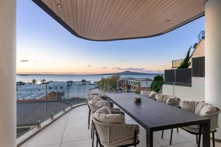 Photo of property in 2/20 Devore Street, Saint Heliers, Auckland, 1071