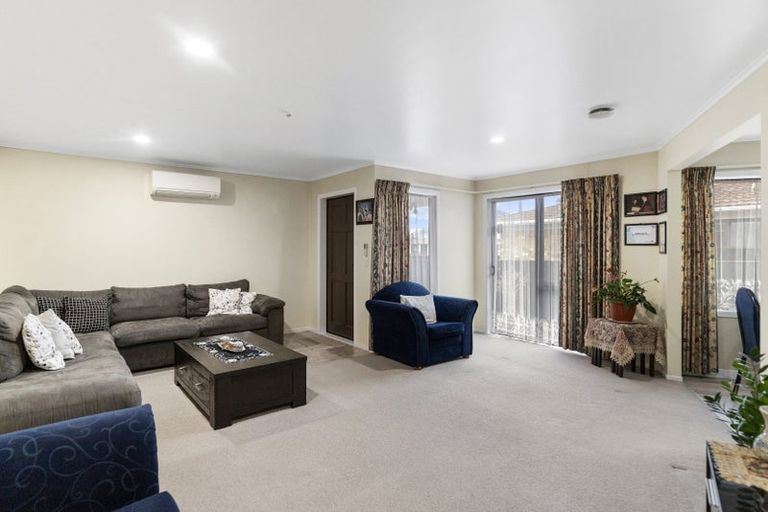 Photo of property in 14 Holloway Place, Forest Lake, Hamilton, 3200