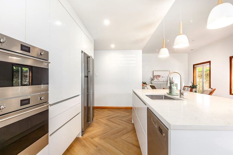 Photo of property in 254 Muritai Road, Eastbourne, Lower Hutt, 5013