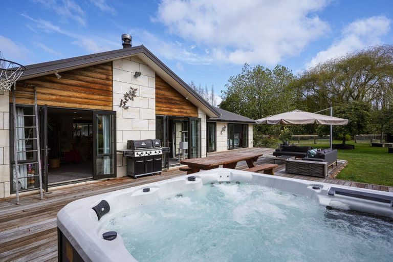 Photo of property in 4 Mandalea Road, Ohoka, Rangiora, 7475