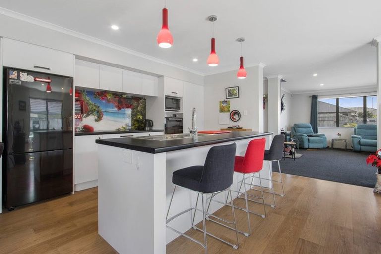 Photo of property in 6 Maniaroa Drive, Katikati, 3129