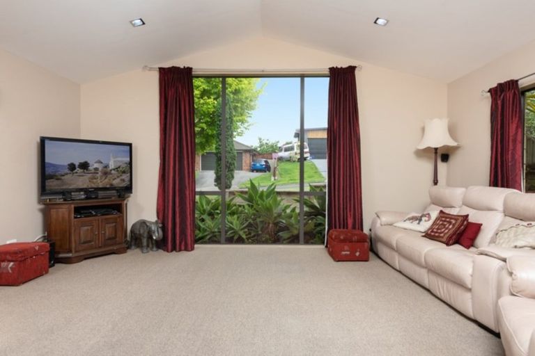Photo of property in 5 Buxton Place, Ohauiti, Tauranga, 3112