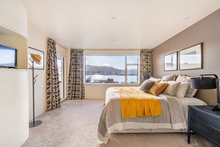Photo of property in 4/154 Oriental Parade, Oriental Bay, Wellington, 6011