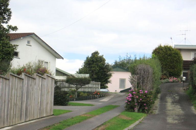 Photo of property in 58 Sutherland Road, Brookfield, Tauranga, 3110
