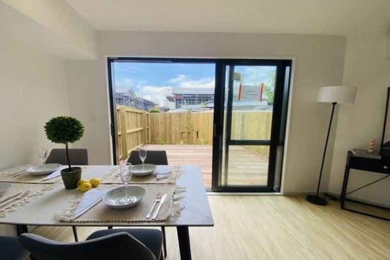 Photo of property in 7/4 Gilberthorpes Road, Islington, Christchurch, 8042