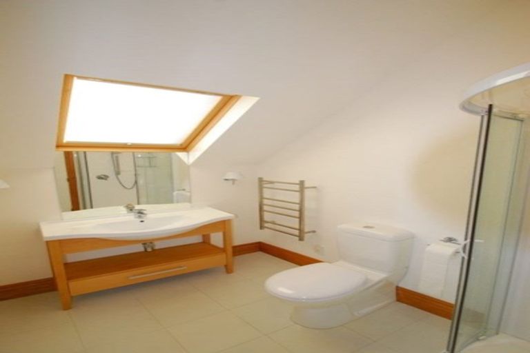 Photo of property in 18a Saint Mary Street, Thorndon, Wellington, 6011