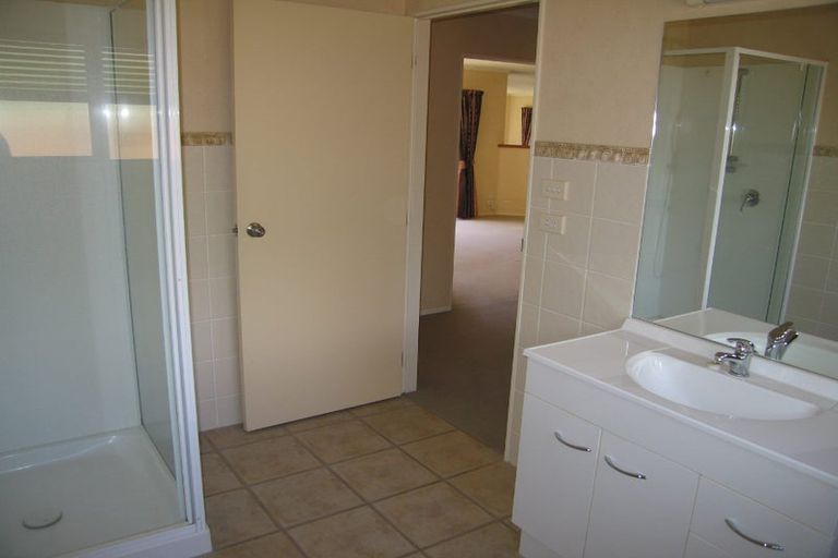 Photo of property in 632 Grenada Street, Papamoa Beach, Papamoa, 3118