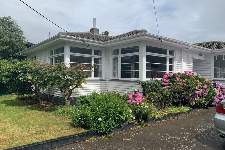 Photo of property in 8 Highgate Avenue, Merivale, Christchurch, 8014