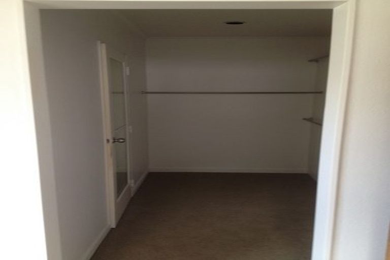 Photo of property in 2 Foyle Street, Island Bay, Wellington, 6023