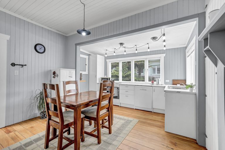 Photo of property in 137 Collins Avenue, Te Awamutu, 3800