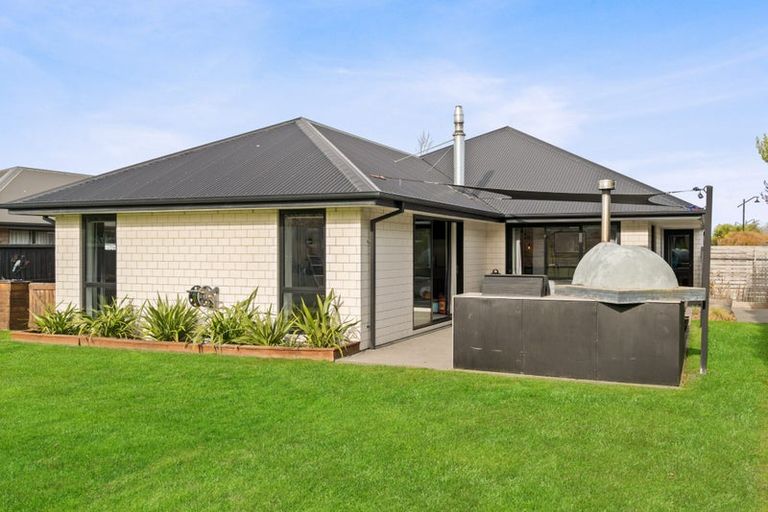 Photo of property in 17 Seymour Drive, Rolleston, 7614
