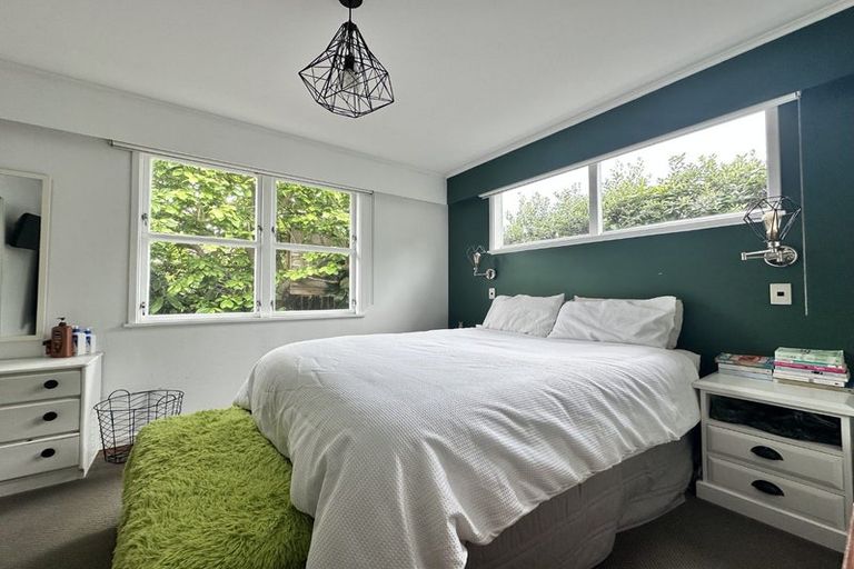 Photo of property in 219 Te Moana Road, Waikanae, 5036