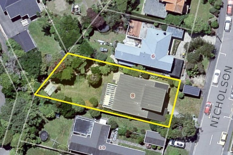 Photo of property in 8 Nicholson Road, Khandallah, Wellington, 6035