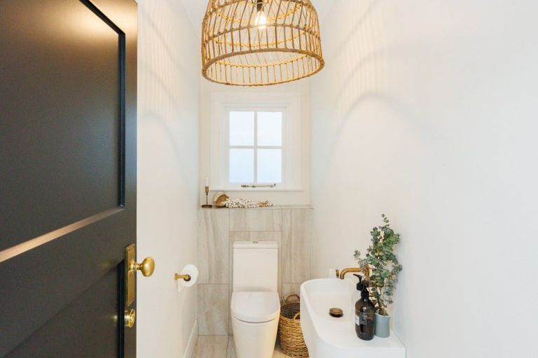 Photo of property in 23 Elmira Avenue, Hokowhitu, Palmerston North, 4410