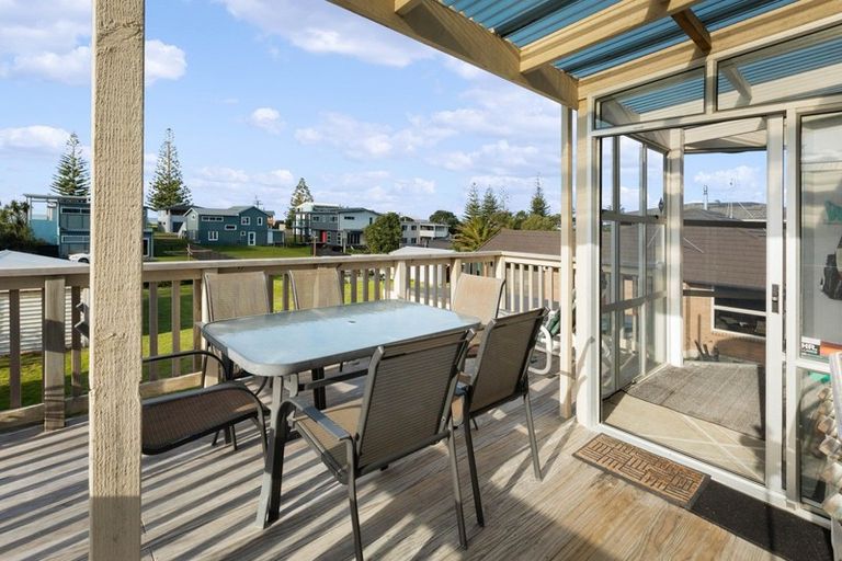 Photo of property in 61 Seaforth Road, Waihi Beach, 3611