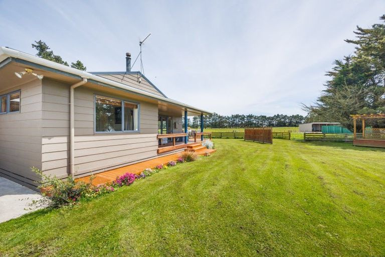 Photo of property in 10 Green Road, Awahuri, Palmerston North, 4479