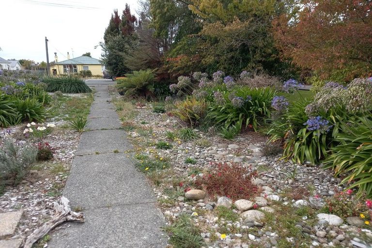 Photo of property in 9 Bridge Street, Tuatapere, 9620