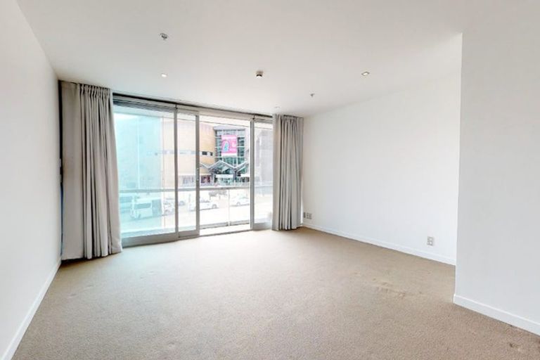 Photo of property in Portal Apartments, 1d/42 Cable Street, Te Aro, Wellington, 6011