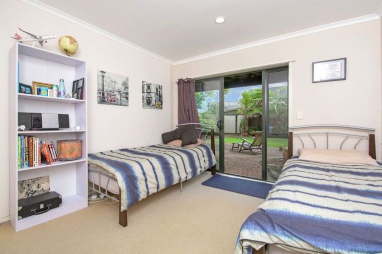 Photo of property in 5/124 Pakuranga Road, Pakuranga, Auckland, 2010