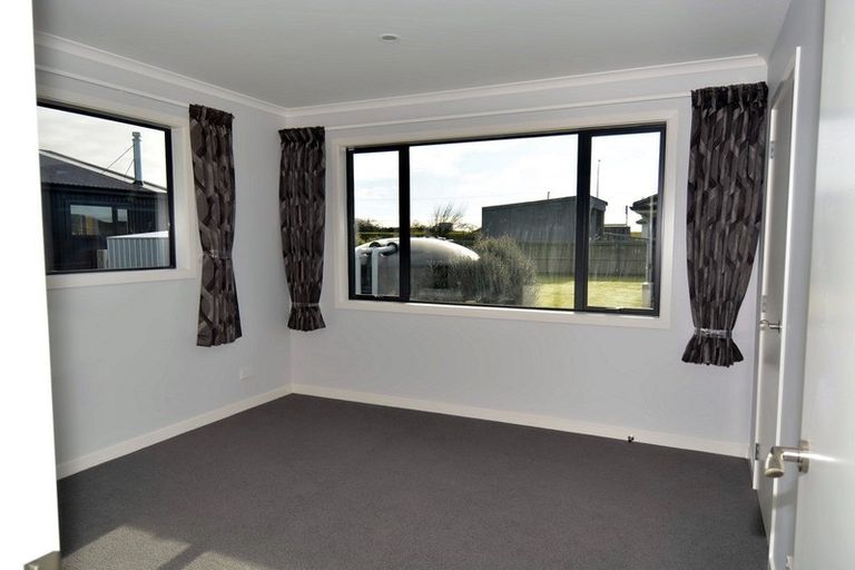 Photo of property in 85 Kilmarnock Street, Wallacetown, 9816