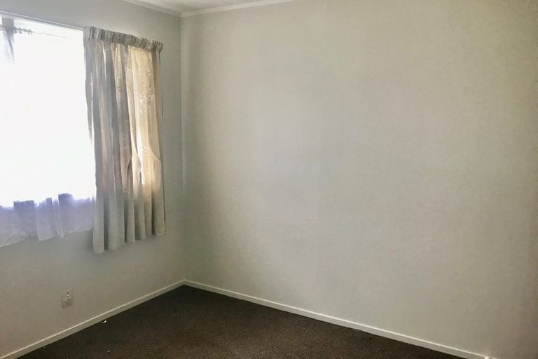 Photo of property in 100 Hillcrest Road, Papatoetoe, Auckland, 2025