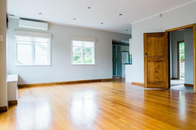 Photo of property in 19 Bankot Crescent, Ngaio, Wellington, 6035