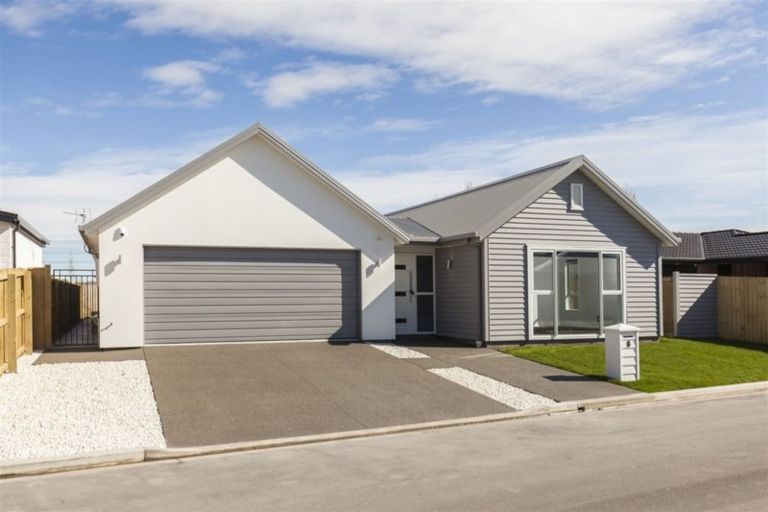 Photo of property in 6 Ciaran Close, Broomfield, Christchurch, 8042