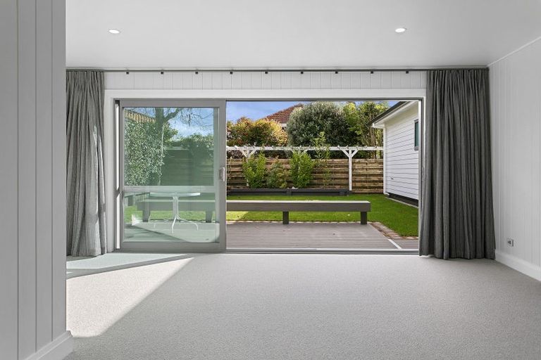 Photo of property in 1/11 Oregon Drive, Rainbow Point, Taupo, 3330