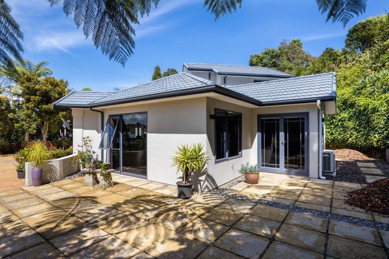 Photo of property in 3 Park View, Ferndale, New Plymouth, 4310