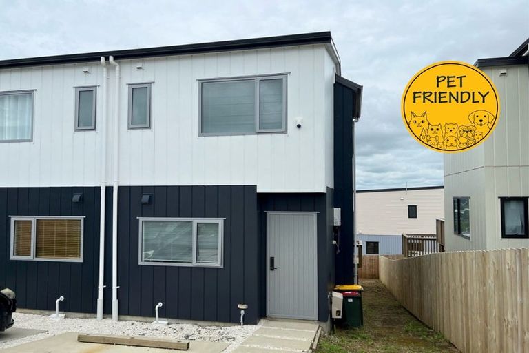 Photo of property in 11a Crestview Rise, Papakura, 2110