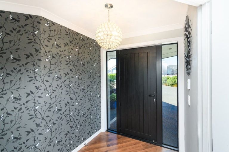 Photo of property in 23 Silicon Way, Fitzherbert, Palmerston North, 4410