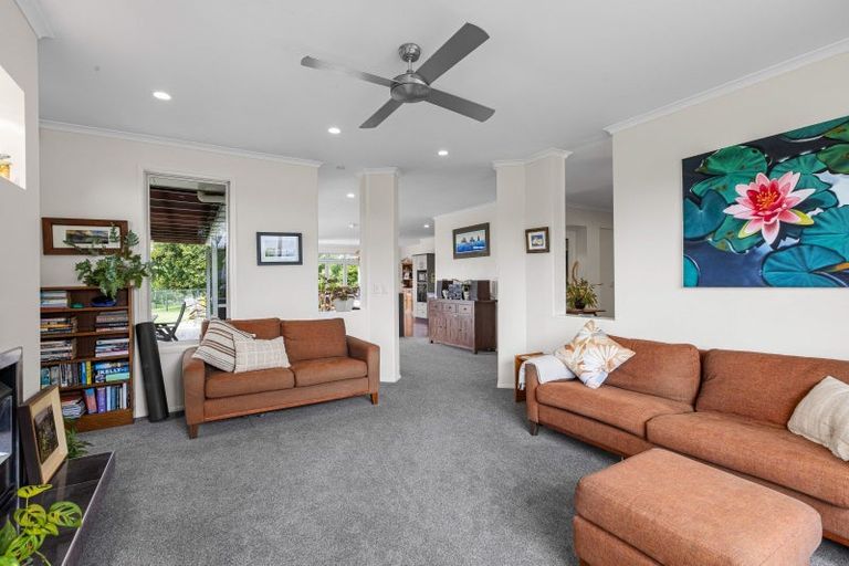 Photo of property in 71 Rapson Road, Kaukapakapa, 0871