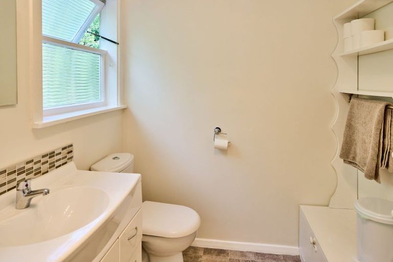 Photo of property in 6 Matai Street, Tawa, Wellington, 5028