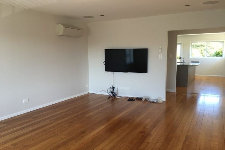 Photo of property in 44 Montgomery Avenue, Belmont, Auckland, 0622